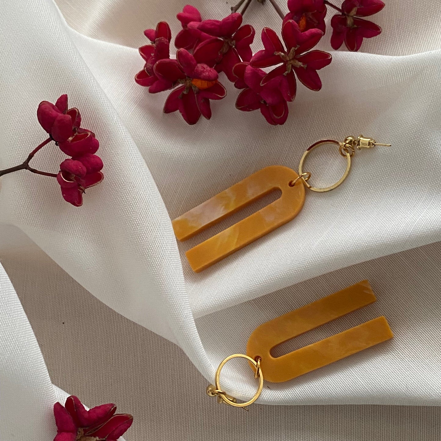 Magneto Earrings (S)- Saffron Yellow